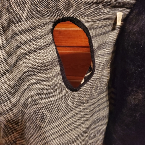 Lildy Printed Vest - Picture 5 of 7